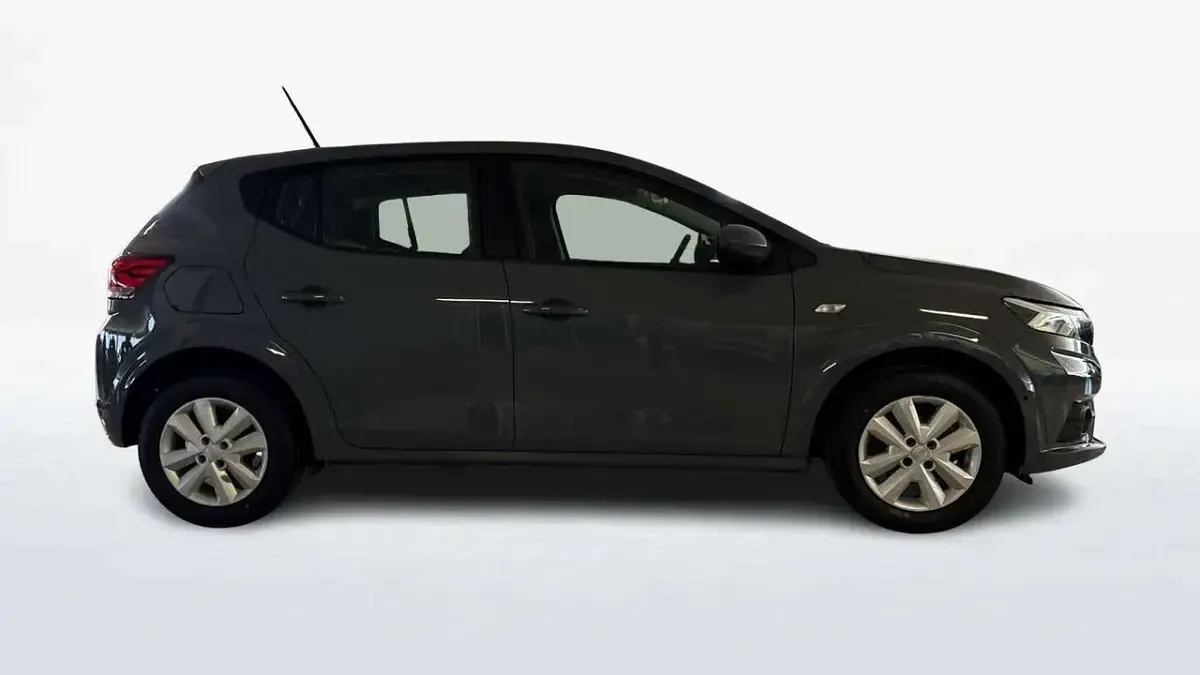 Usata Dacia Sandero Expression 101 CV (74 kW) 2023 Grigio Berlina