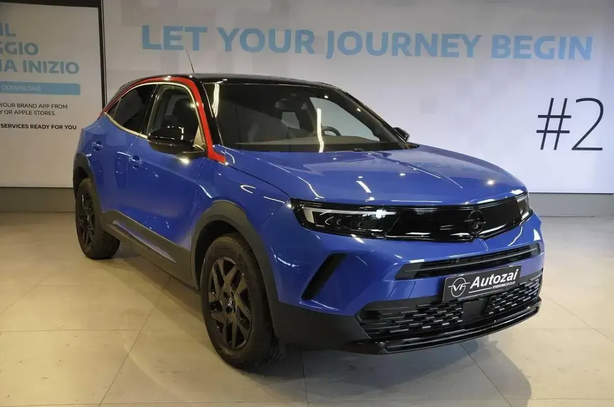 Usata Opel Mokka 101 CV (74 kW) 2023 Blu/azzurro SUV