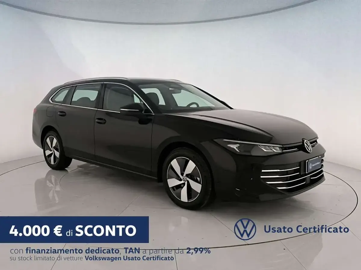 Nuova VW Passat Business 150 CV (110 kW) 2026 Grenadill black metallizzato Station wagon