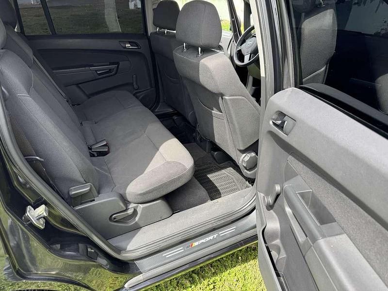 Usata Opel Zafira Innovation 110 CV (80 kW) 2011 Monovolume