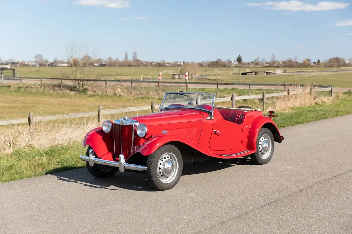Usata MG TD 54 CV (39 kW) 1952 Rosso Cabrio