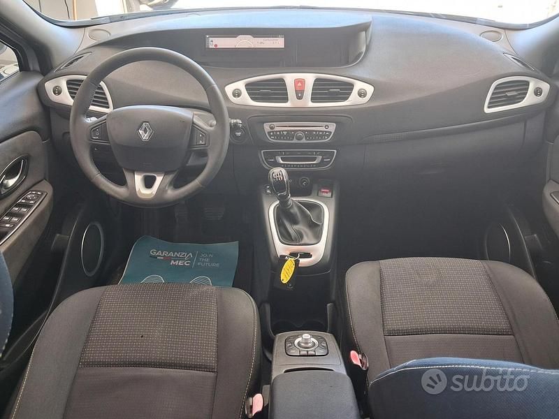 Usata Renault Scénic III Dynamique 110 CV (80 kW) 2010 Grigio Monovolume