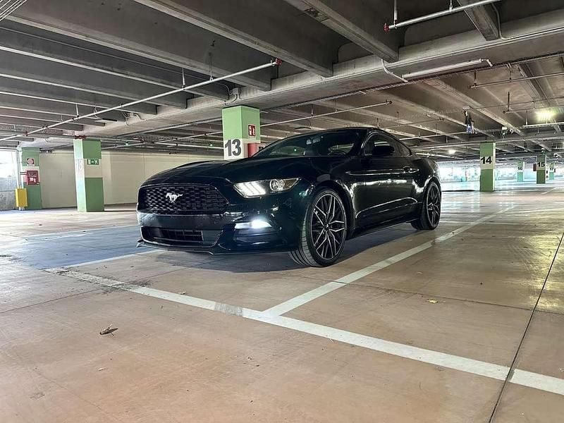 Usata Ford Mustang 305 CV (224 kW) 2016 Nero Coupé