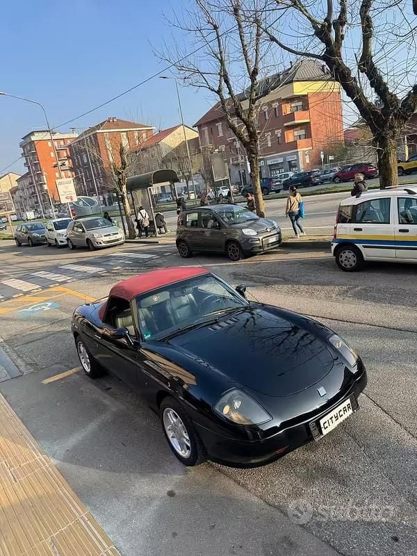 Usata Fiat Barchetta 130 CV (95 kW) 1997 Nero Cabrio