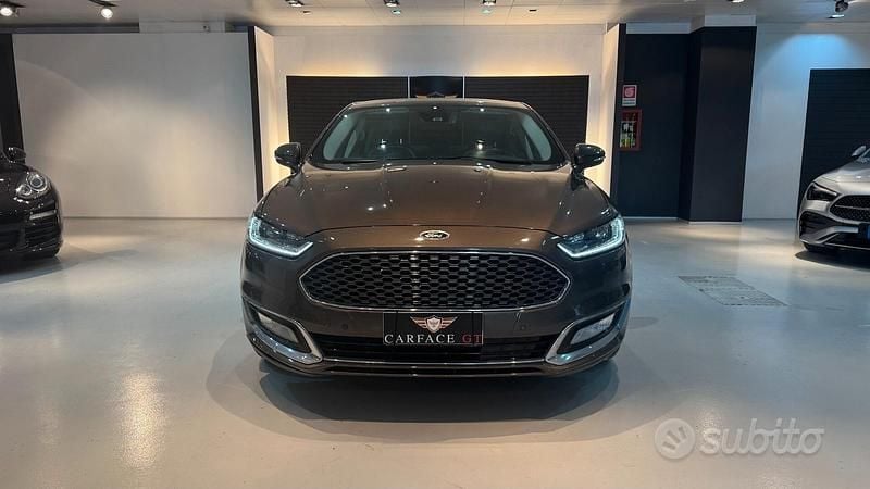 Usata Ford Mondeo Vignale 187 CV (137 kW) 2019 Marrone Berlina