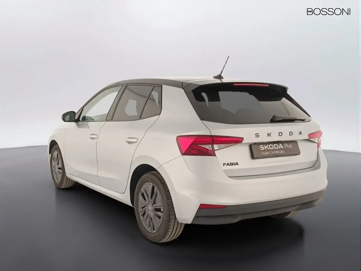 Usata Skoda Fabia Selection 95 CV (69 kW) 2025 Argento Utilitaria