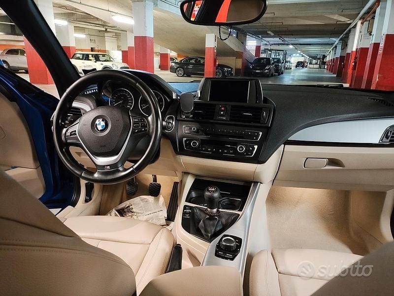 Usata BMW 118 Efficient Dynamics 143 CV (105 kW) 2013 Blu Utilitaria