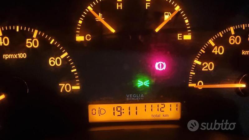 Usata Fiat Punto 60 CV (44 kW) 2001 Rosso Berlina