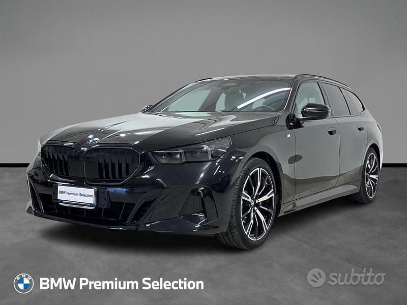 Nero Usata 2024 BMW 540 M Sport Station wagon | 76.900 € - Immagine 1/4