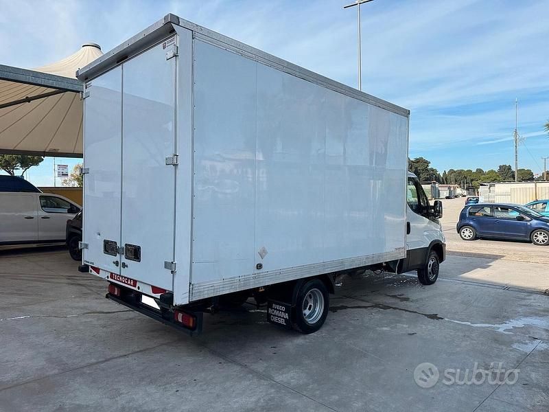 Usata Iveco Daily 135 CV (99 kW) 2024 Bianco
