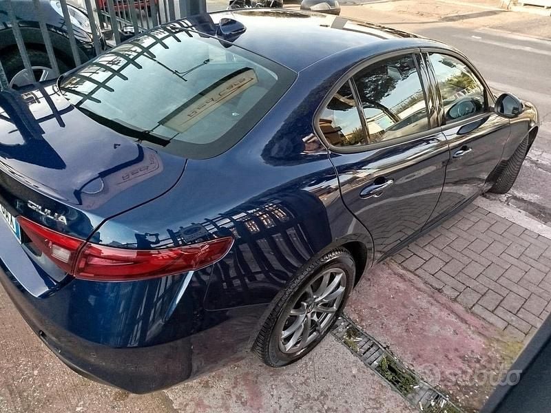 Usata Alfa Romeo Giulia 136 CV (100 kW) 2020 Nero Berlina