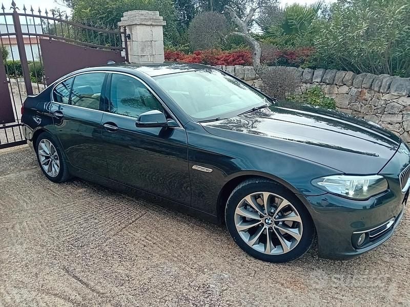 Usata BMW 520 Luxury Line 190 CV (139 kW) 2015 Grigio Berlina
