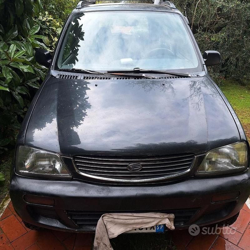 Usata Daihatsu Terios 83 CV (61 kW) 1999 Nero SUV