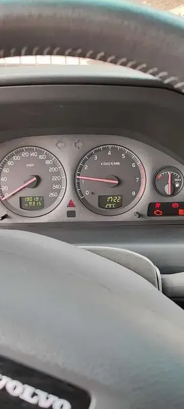 Usata Volvo S60 170 CV (125 kW) 2001 Grigio Berlina