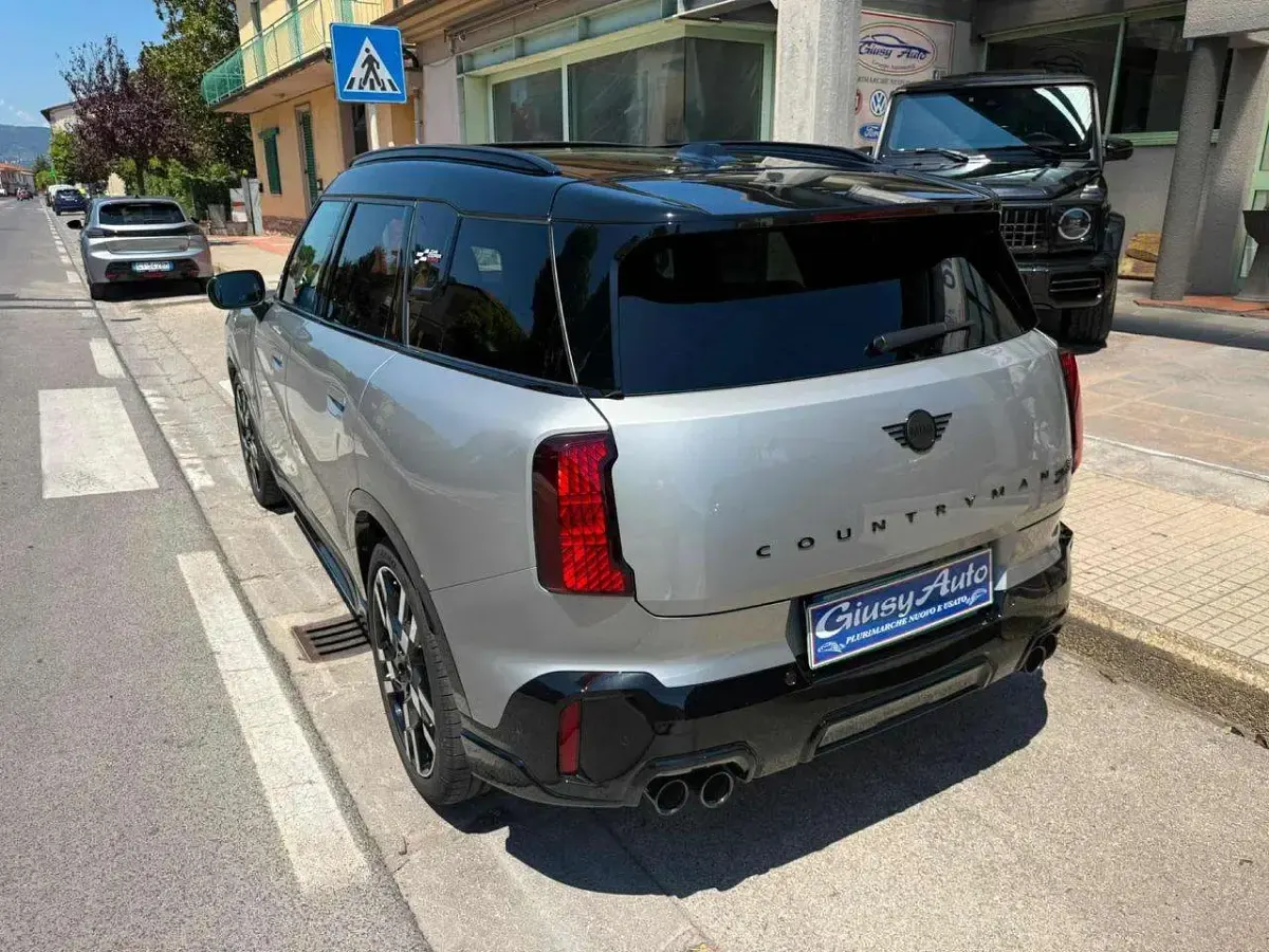 Nuova Mini John Cooper Works Countryman 300 CV (220 kW) 2026 Grigio SUV