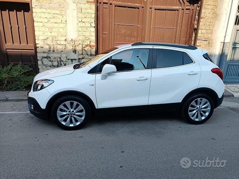Usata Opel Mokka 140 CV (102 kW) 2016 Bianco SUV