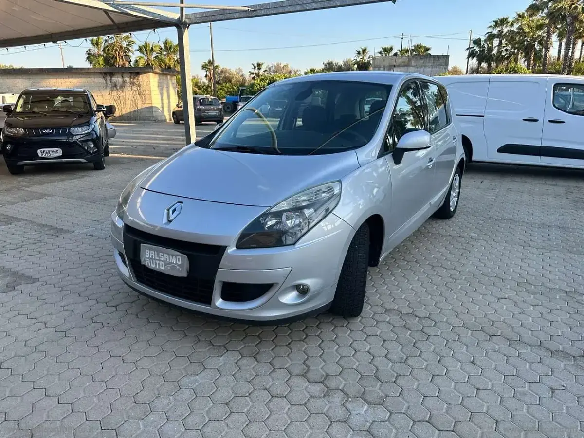 Usata Renault Scenic E-Tech 110 CV (80 kW) 2010 Argento Monovolume