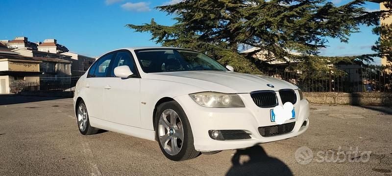 Usata BMW 316 116 CV (85 kW) 2011 Bianco Berlina