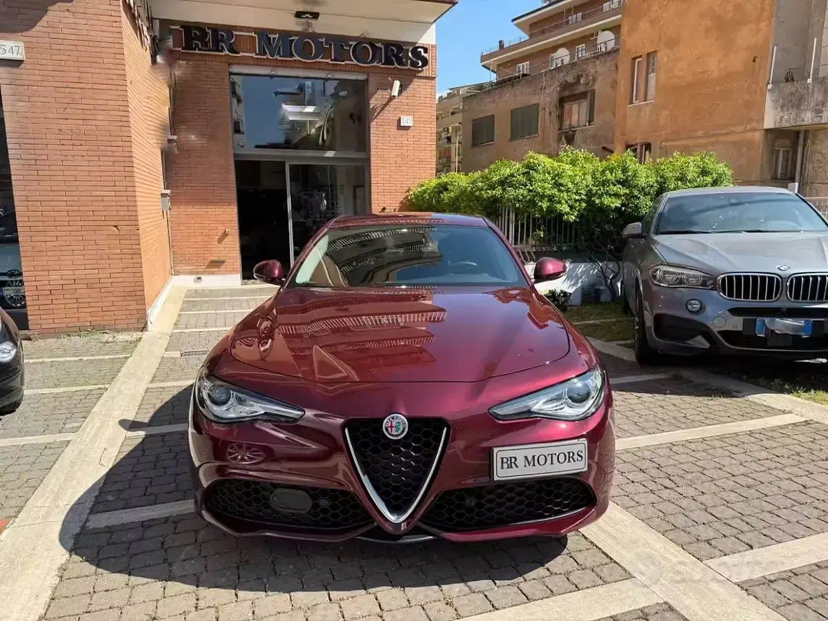Usata Alfa Romeo Giulia Veloce 211 CV (155 kW) 2017 Rosso Berlina