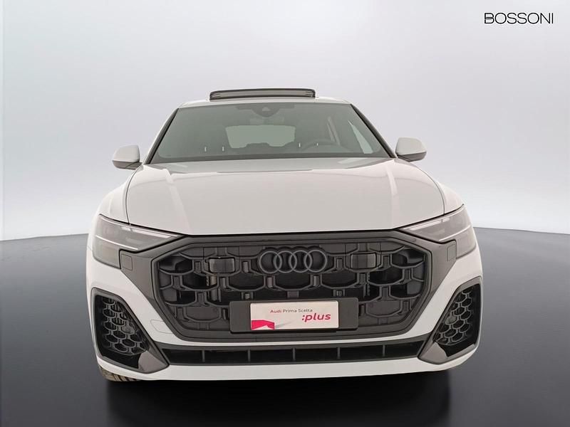 Usata Audi Q8 S-Line 394 CV (289 kW) 2024 Bianco SUV