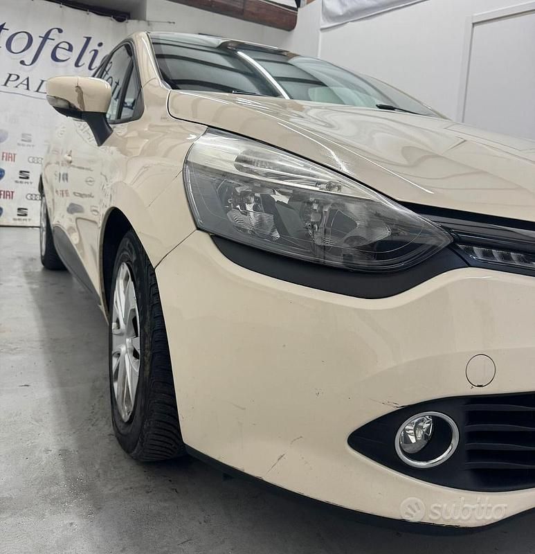 Usata Renault Clio IV 75 CV (55 kW) 2016 Beige Berlina