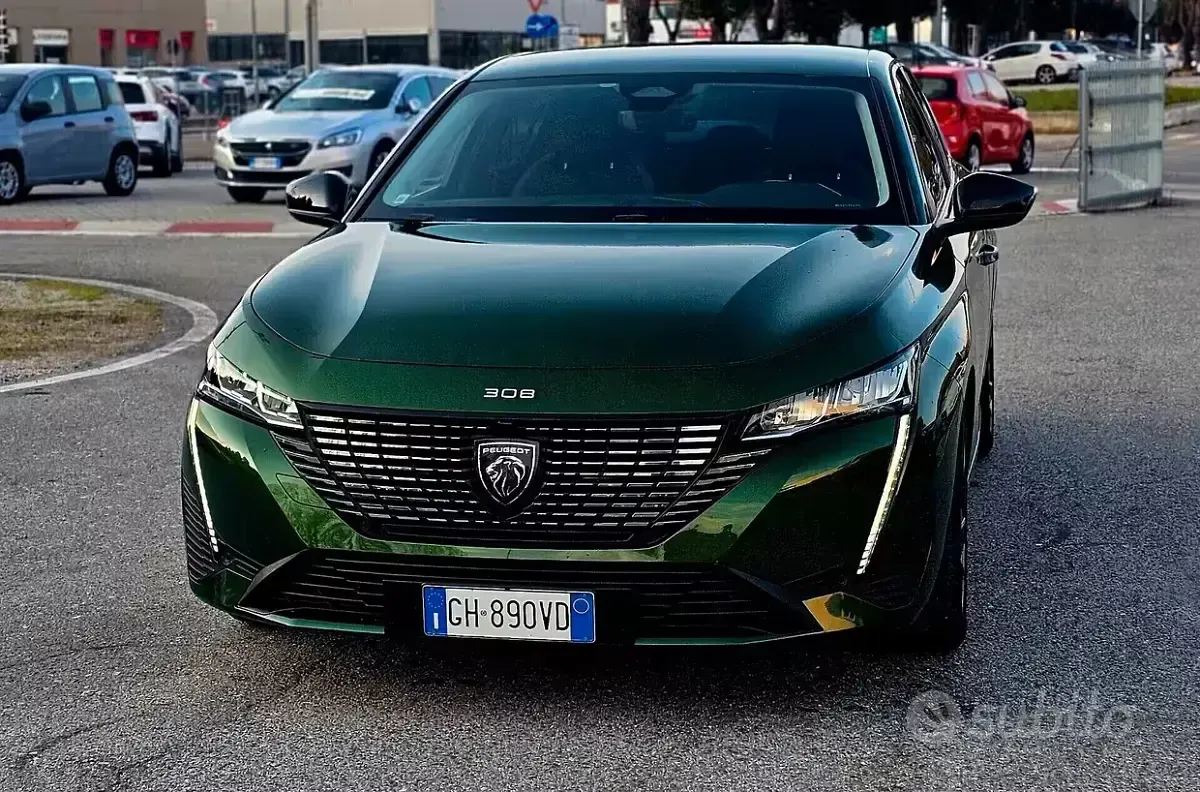 Usata Peugeot 308 GT 131 CV (96 kW) 2022 Verde Berlina
