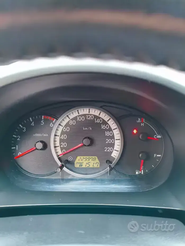 Begagnad Mazda 5 143 HK (105 kW) 2008 Minibuss