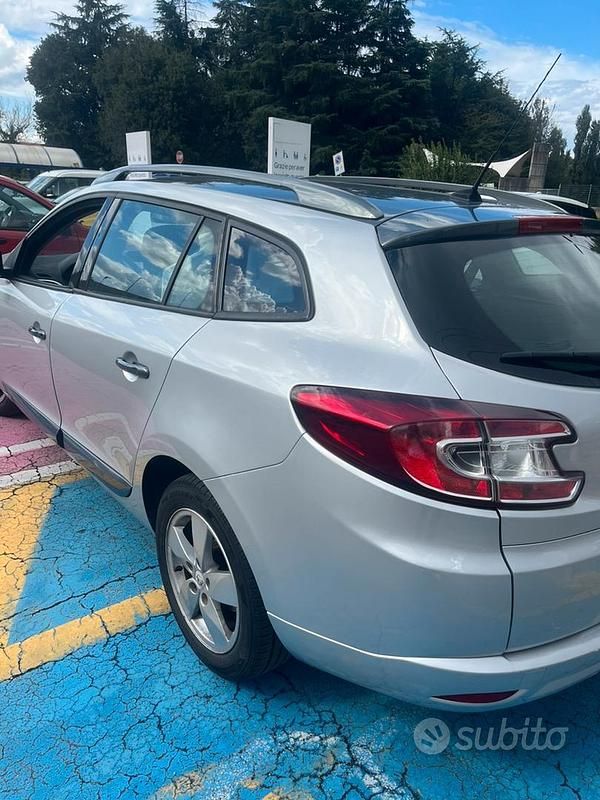 Usata Renault Mégane III 98 CV (72 kW) 2009 Utilitaria