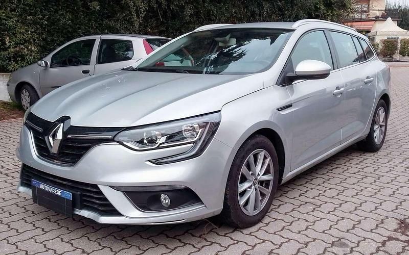 Argento Usata 2018 Renault Mégane IV Business Station wagon | 10.790 € (Buon prezzo) - Immagine 1/4