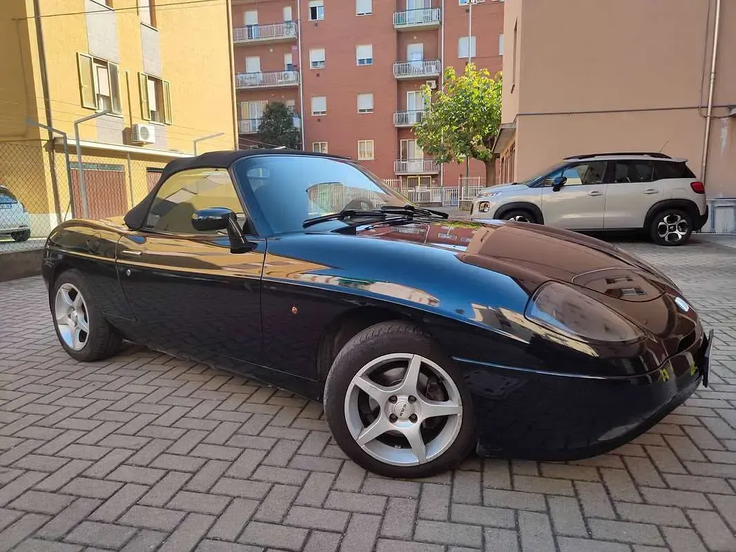 Usata Fiat Barchetta 131 CV (96 kW) 1999 Nero Cabrio