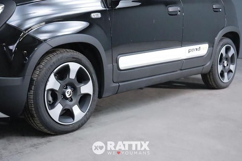 Usata Fiat Panda Cross Cross 70 CV (51 kW) 2025 Nero cinema Utilitaria