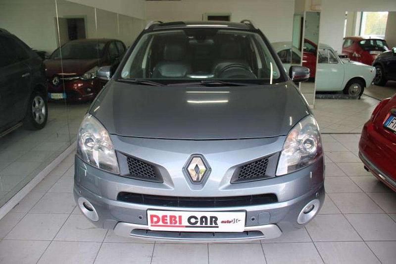 Usado Renault Koleos 173 CV (127 kW) 2009 Gris SUV