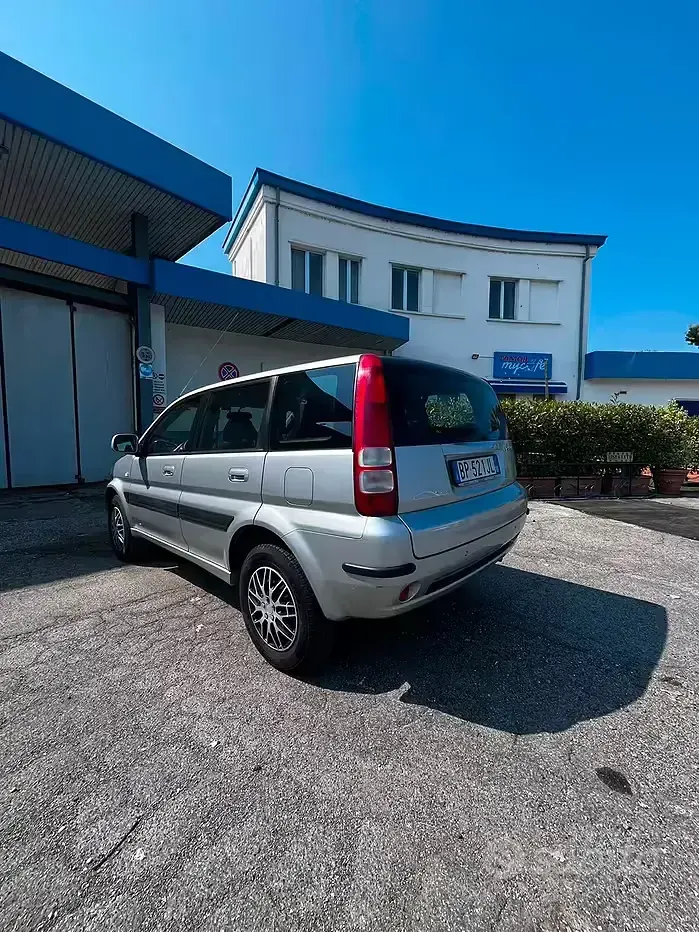 Usata Honda HR-V 105 CV (77 kW) 2003 Grigio SUV
