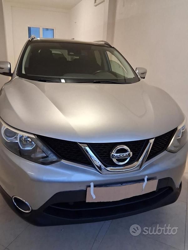 Usata Nissan Qashqai Tekna 110 CV (80 kW) 2015 Marrone SUV