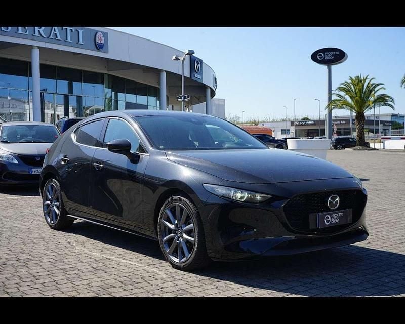 Usata Mazda 3 Exceed 122 CV (89 kW) 2023 Bianco met Berlina