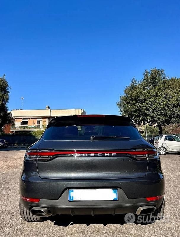 Usata Porsche Macan 245 CV (180 kW) 2018 Grigio SUV