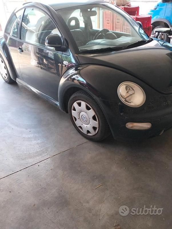 Usata VW New Beetle 2001 Utilitaria