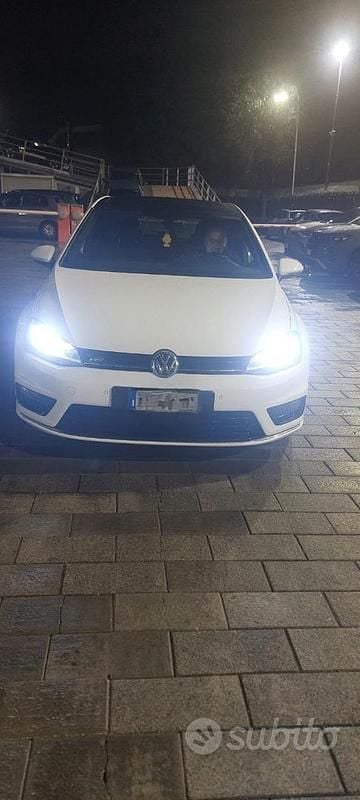 Bianco Usata 2016 VW Golf VII Edition | 13.950 € (Buon prezzo) - Immagine 1/4