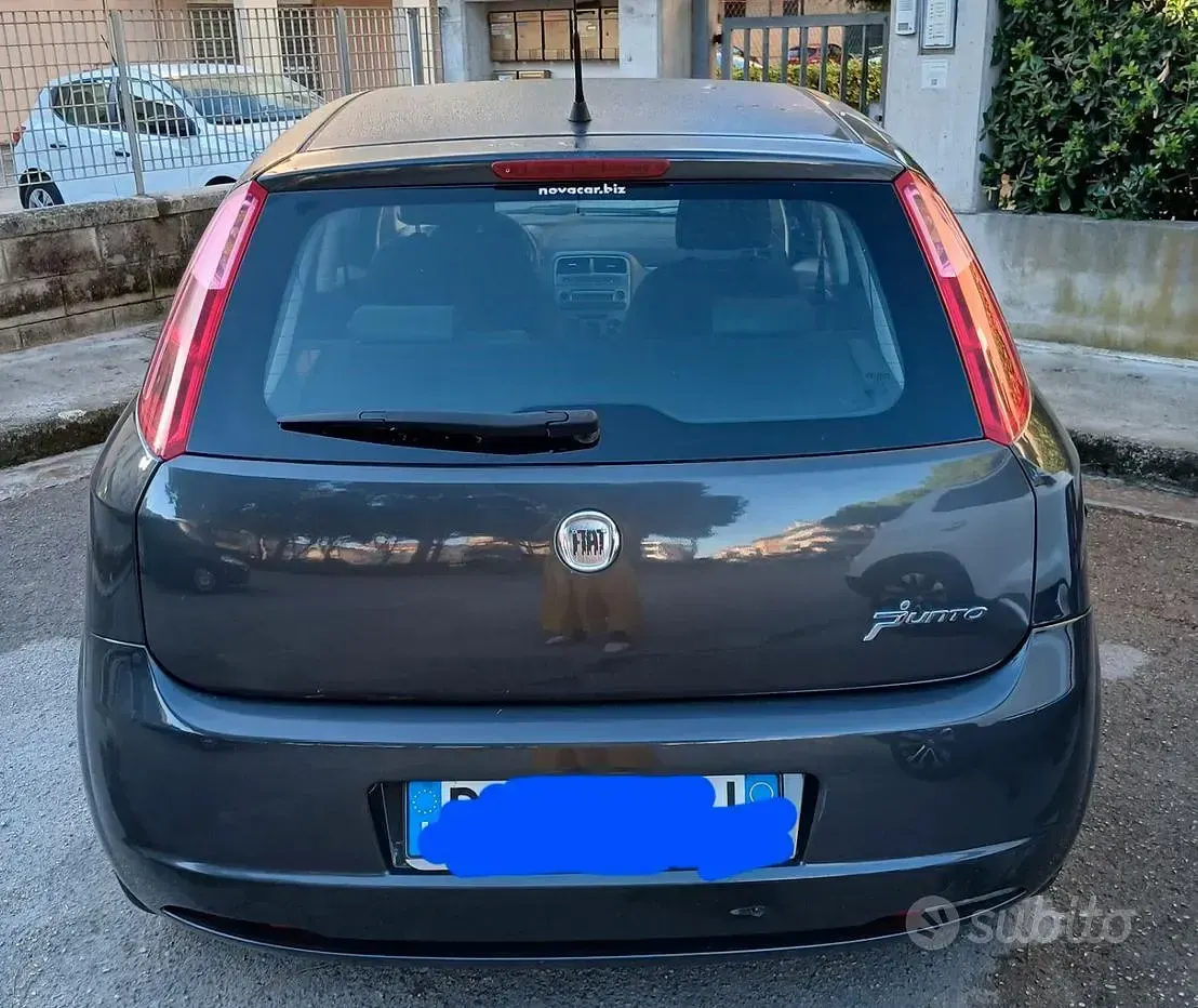 Usata Fiat Grande Punto 65 CV (47 kW) 2009 Grigio Utilitaria