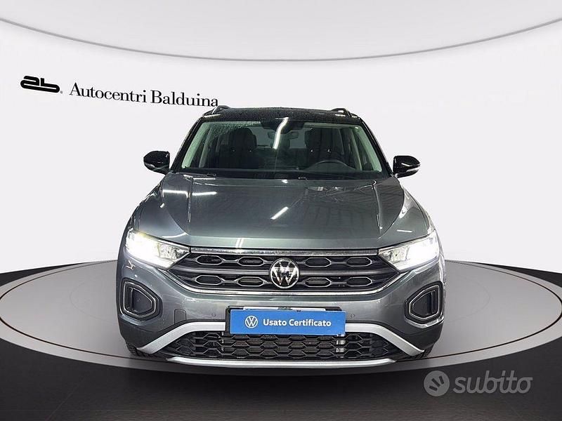 Usata VW T-Roc Life 150 CV (110 kW) 2024 Grigio SUV