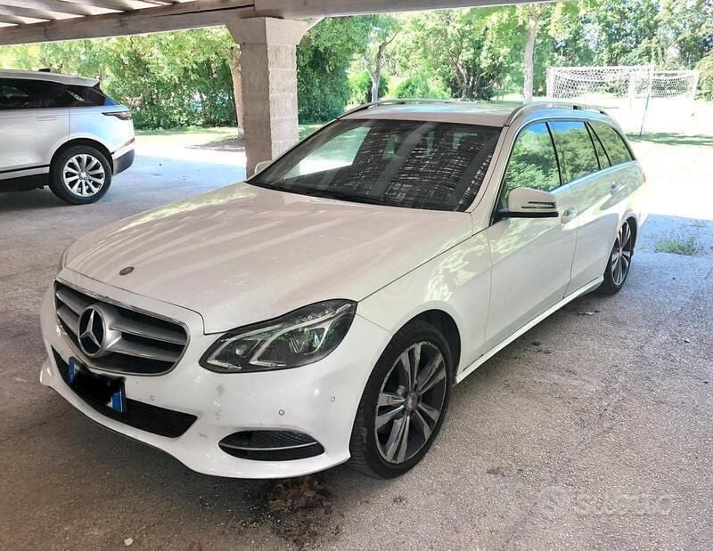 Usata Mercedes E250 204 CV (150 kW) 2015 Bianco Station wagon