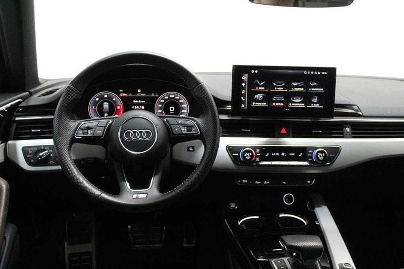 Usata Audi A4 S-Line 204 CV (150 kW) 2024 Grigio Station wagon