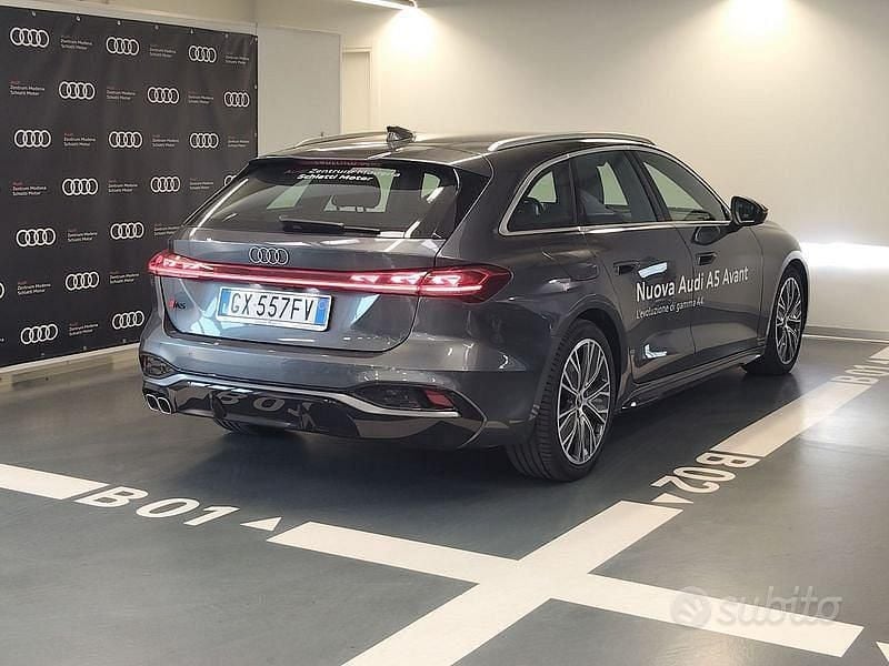 Usata Audi A5 S-Line 204 CV (150 kW) 2024 Grigio Station wagon