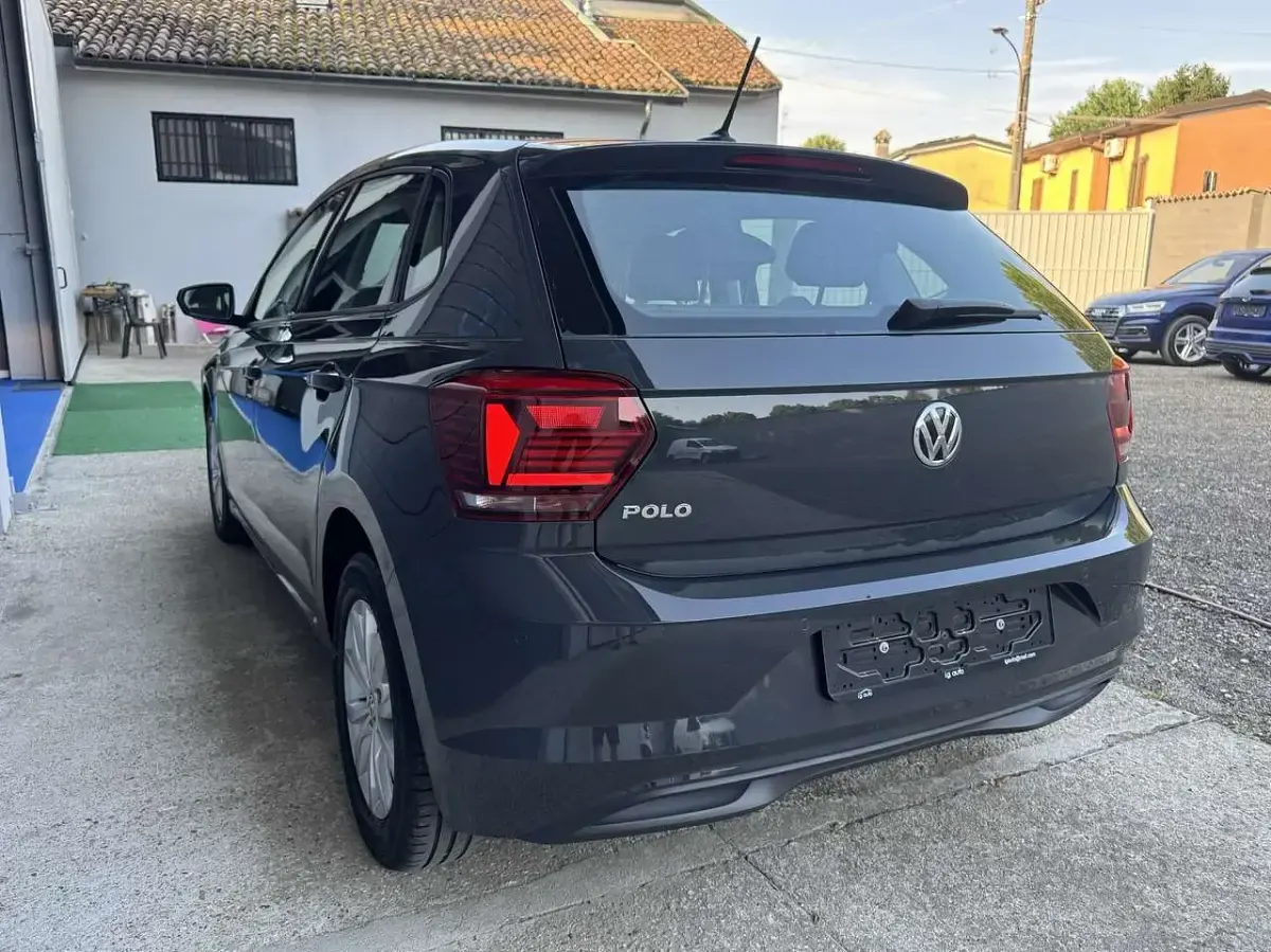 Usata VW Polo Highline 95 CV (69 kW) 2019 Grigio Utilitaria