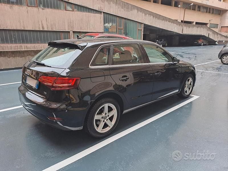 Usata Audi A3 Admired 110 CV (80 kW) 2016 Nero Berlina