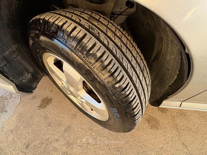 Usata Peugeot 407 Premium 109 CV (80 kW) 2008 Argento Berlina