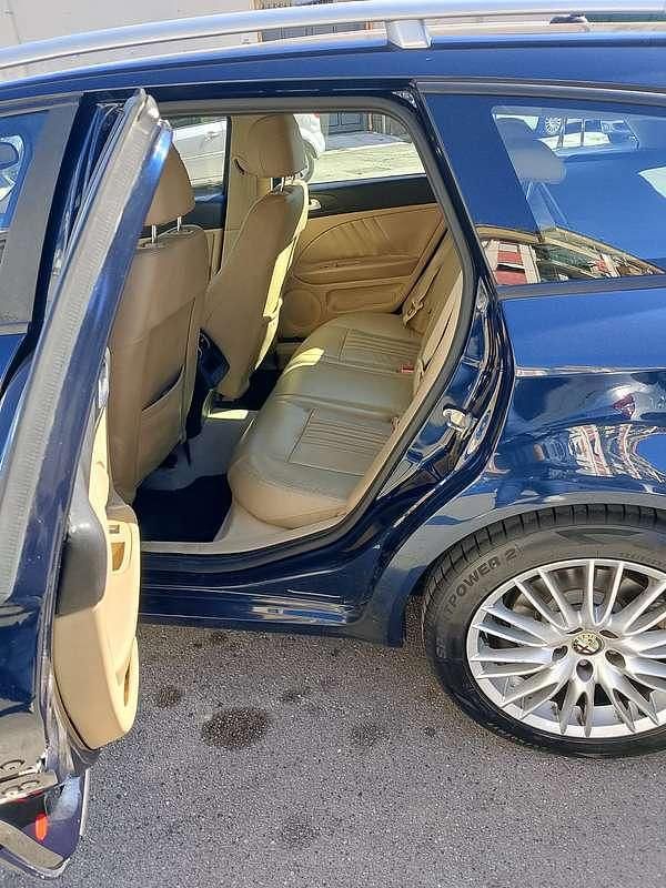 Usata Alfa Romeo 159 Distinctive 209 CV (153 kW) 2009 Blu/azzurro Station wagon