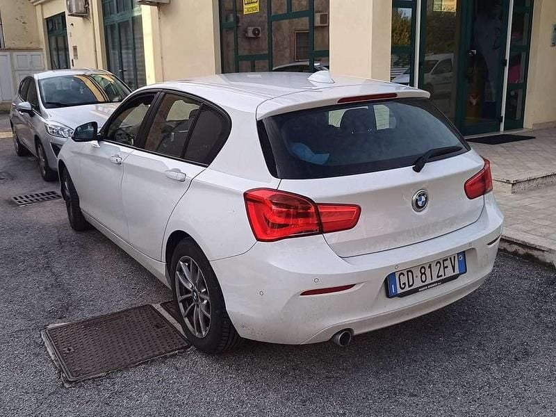 Usata BMW 116 Advantage 116 CV (85 kW) 2020 Bianco Utilitaria