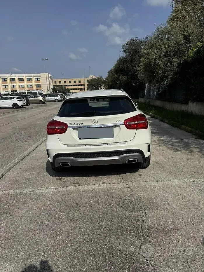 Occasion Mercedes GLA200 Premium 136 ch (100 kW) 2014 Blanc SUV