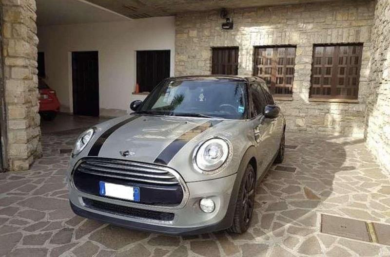 Grigio Usata 2014 Mini Cooper D Due volumi | 12.500 € (Cara) - Immagine 1/4
